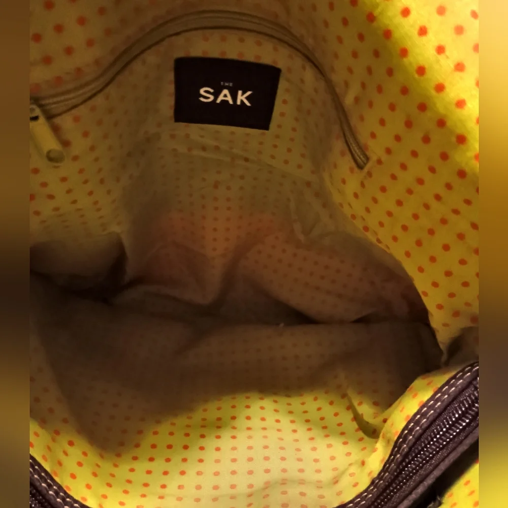 The Sak Crochet Purse Boho Tote Chic Hobo Lined Snap Zip Handbag